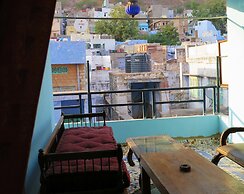 Yogi Guest House