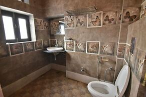 Yogi Guest House