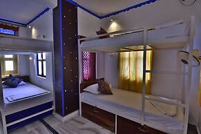 Yogi Guest House