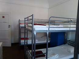 Old Evora Hostel