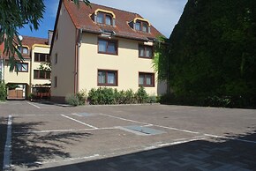 Hotel Rheingauer Tor
