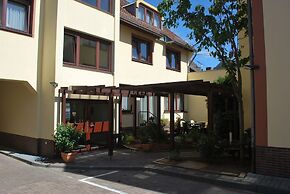 Hotel Rheingauer Tor