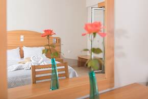 Belussi Beach Hotel & Suites