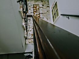 Hilltop Hotel