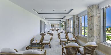 Hilltop Hotel