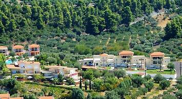 Kelyfos Hotel Bungalows and Suites