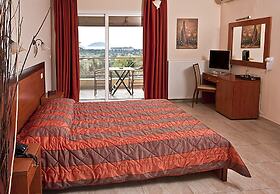 Kelyfos Hotel Bungalows and Suites