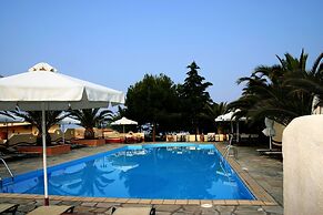 Kelyfos Hotel Bungalows and Suites
