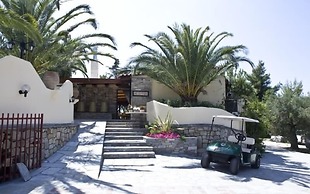 Kelyfos Hotel Bungalows and Suites