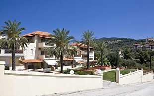 Kelyfos Hotel Bungalows and Suites