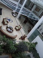 Atlantis Plaza Hotel
