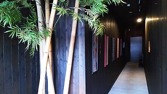 Rickshaw Inn