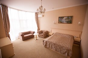 Resident Hotel