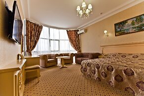 Resident Hotel
