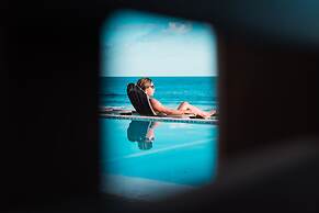 Ast Surf Hotel