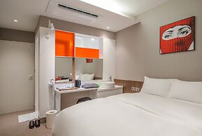 Blo By Blo Hotel