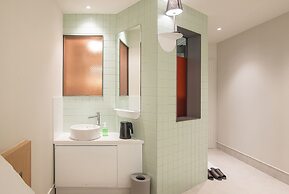 Blo By Blo Hotel