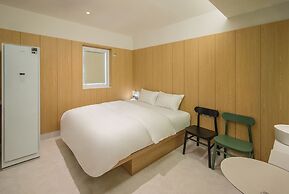 Blo By Blo Hotel