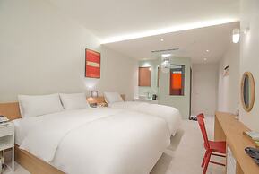 Blo By Blo Hotel