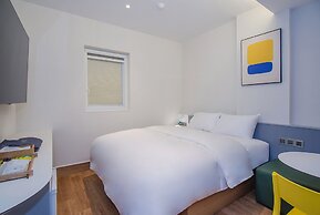 Blo By Blo Hotel