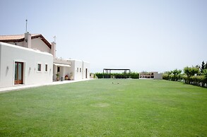 Luxurious Panoramic View Villa