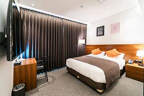 Hotels One