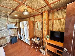 El Nido Beach Huts