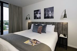 Oaks R Suites Geelong
