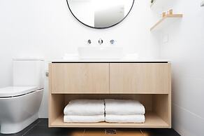 Oaks R Suites Geelong