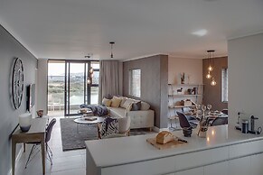 Waters Edge 521