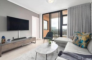 Waters Edge 503