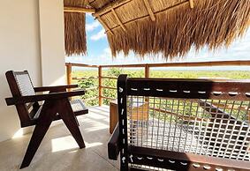 Noah Beach Hotel & Suites