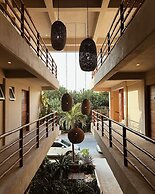 Noah Beach Hotel & Suites