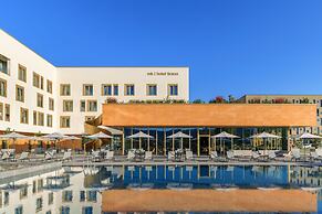 mk | hotel tirana