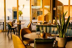 mk | hotel tirana