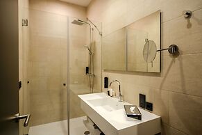 mk | hotel tirana