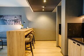 mk | hotel tirana