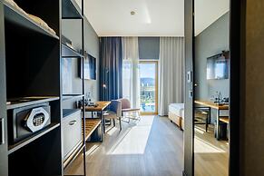 mk | hotel tirana