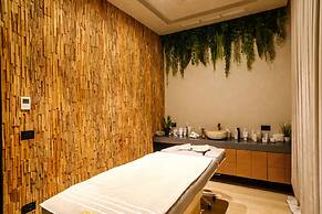 mk | hotel tirana