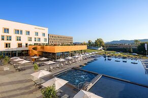 mk | hotel tirana