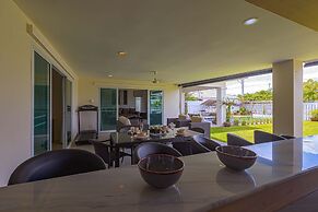 Cozy 3 Bedroom Pool Villa L70