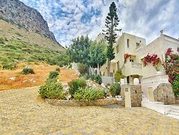 Room-spacious Room in Creta for 3 People
