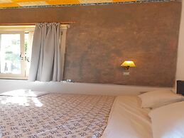 Room-spacious Room in Creta for 3 People