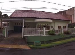 Sunny Guest House Lembang