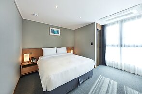 Ramada by Wyndham Gumi