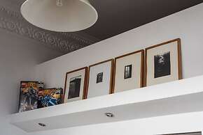 Immaculate 1-bed Apartment on Hove Seafront