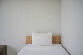 Minimalist Studio at Beverly 90210 Apartment