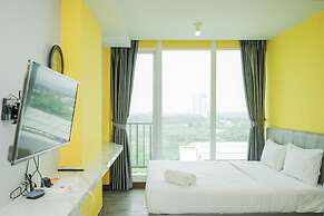 Studio Apartment at Tree Park Apartment