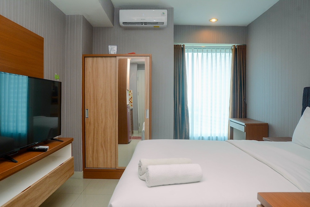 Comfortable Studio Grand Kamala Lagoon Apartment