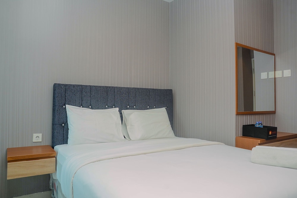 Comfortable Studio Grand Kamala Lagoon Apartment